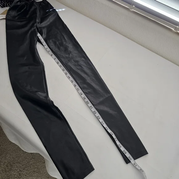 Aritzia Wilfred Free Daria Pant XS Tall Black Vegan Leather Legging NWT - Picture 11 of 11